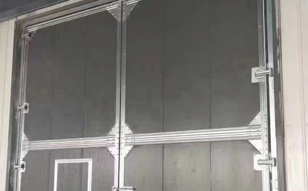 疏勒兰州厂房疏勒工业门选购与使用指南：打造高效安全的生产环境