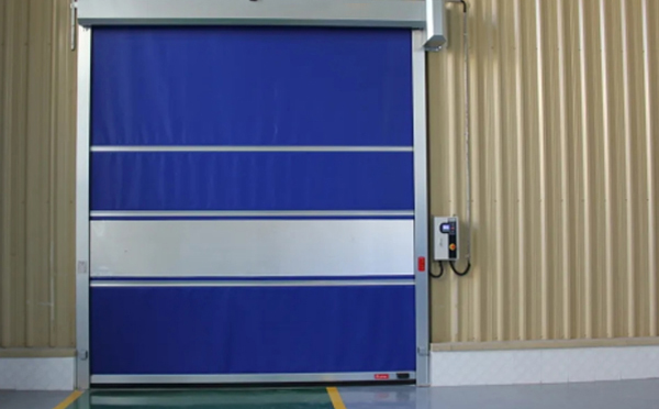 选择疏勒快速疏勒卷帘门时的注意事项