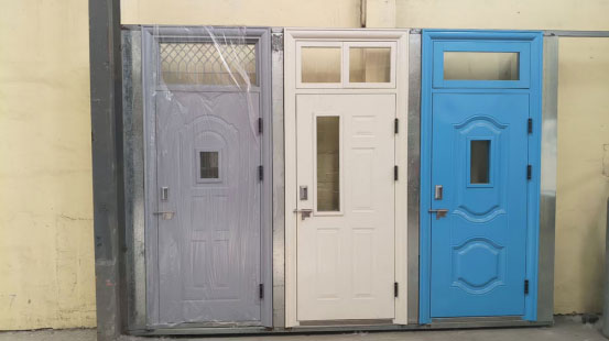 疏勒学校教室门