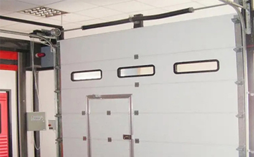 疏勒工业提升门的安装方法