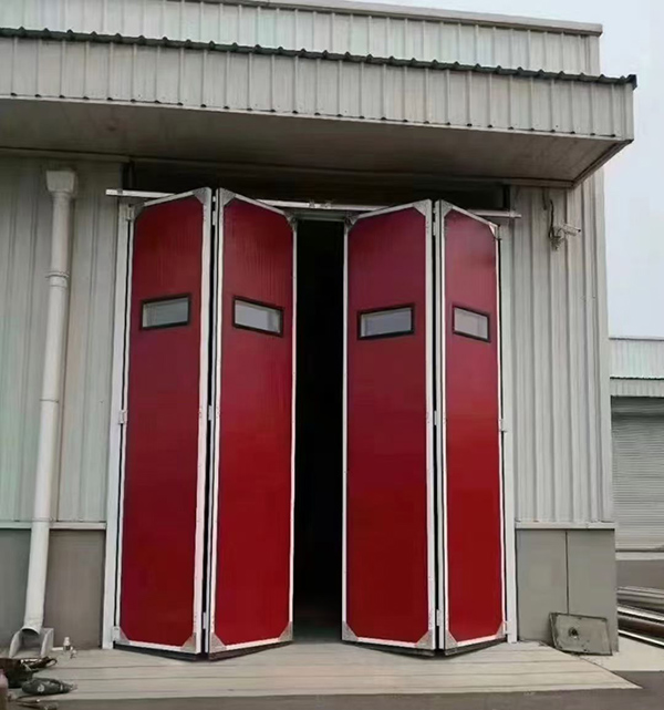 疏勒工业折叠门在大型装配车间出入口的应用实例